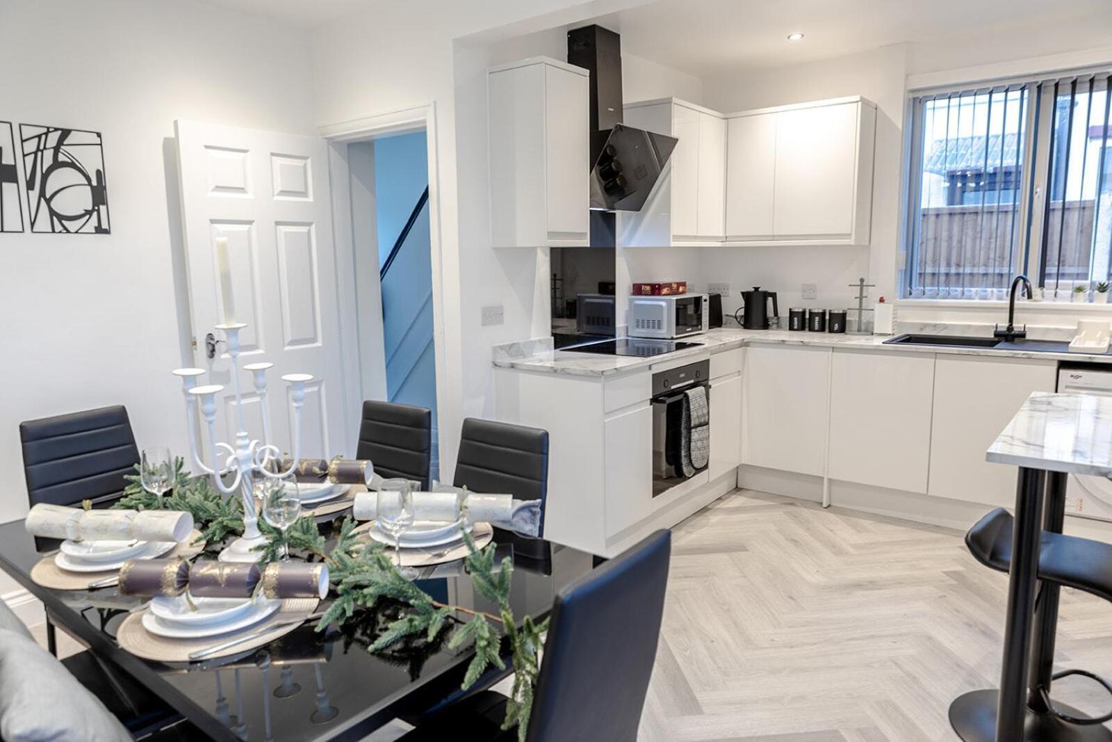 Lymer House - Stylish 3 Bedroom House In Wolverhampton Zewnętrze zdjęcie